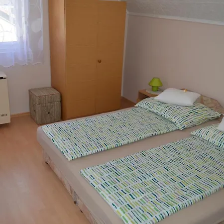 Holiday home Csepp Nyaralohaz Medencevel Balatonkeresztur