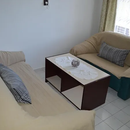 Csepp Nyaralohaz Medencevel Holiday home Balatonkeresztur