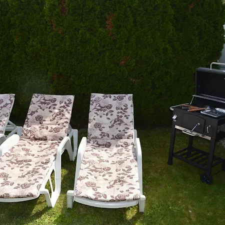Holiday home Csepp Nyaralohaz Medencevel