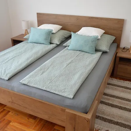 Csepp Nyaralohaz Medencevel Balatonkeresztúr