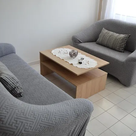 Holiday home Csepp Nyaralohaz Medencevel